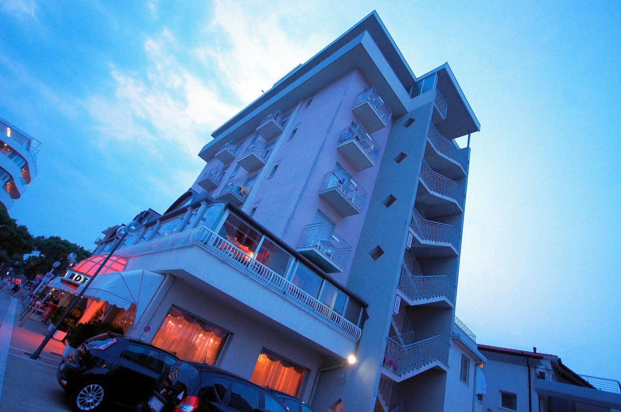 Hotel Margherita Lido di Jesolo Exterior foto